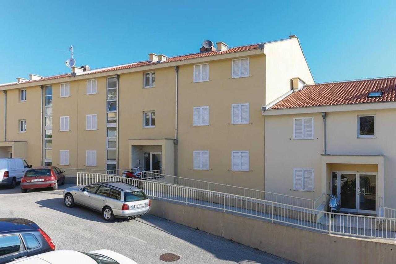 Apartment Jelena Трогир Экстерьер фото
