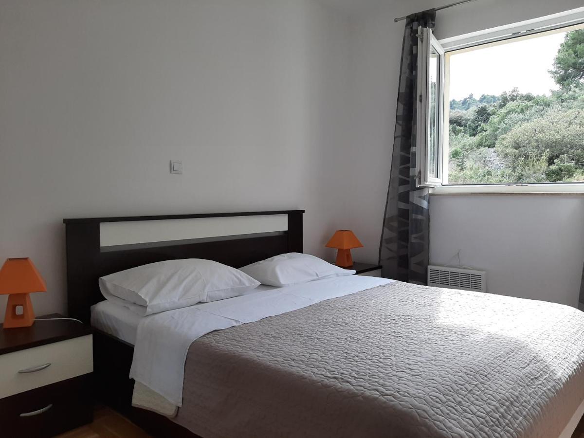 Apartment Jelena Трогир Экстерьер фото