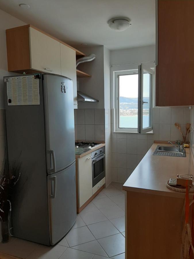 Apartment Jelena Трогир Экстерьер фото